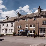 Bed & Breakfast Coffee & At Square Cartmel