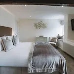 Coffee & At Square Bed & Breakfast Cartmel