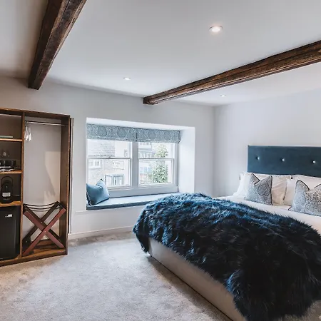 Coffee & At Square Oda ve Kahvaltı Cartmel